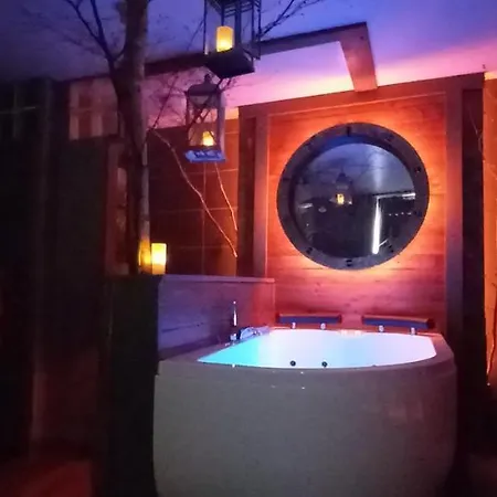 Francorchamps Guest House, Chambres Avec Ou Sans Jacuzzi 3*