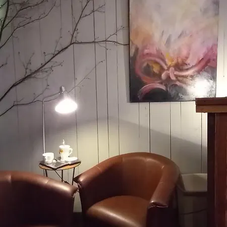 Francorchamps Guest House, Chambres Avec Ou Sans Jacuzzi 3* Мальмеди