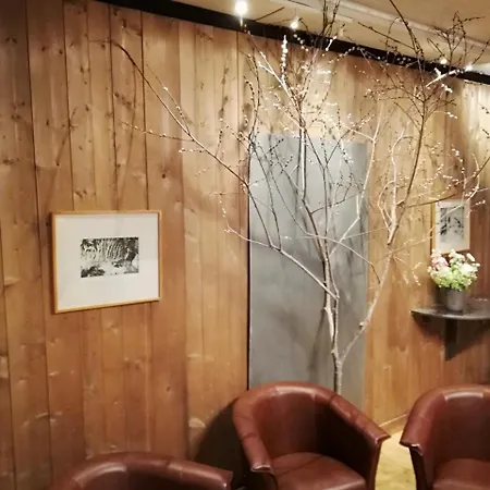 Francorchamps Guest House, Chambres Avec Ou Sans Jacuzzi Гостевой дом 3*
